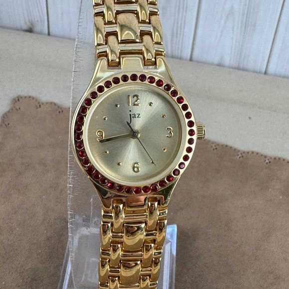 Vintage Jaz Paris French Designer Gold 18K gold plated Watch with red CZ Bezel - Picture 8 of 9